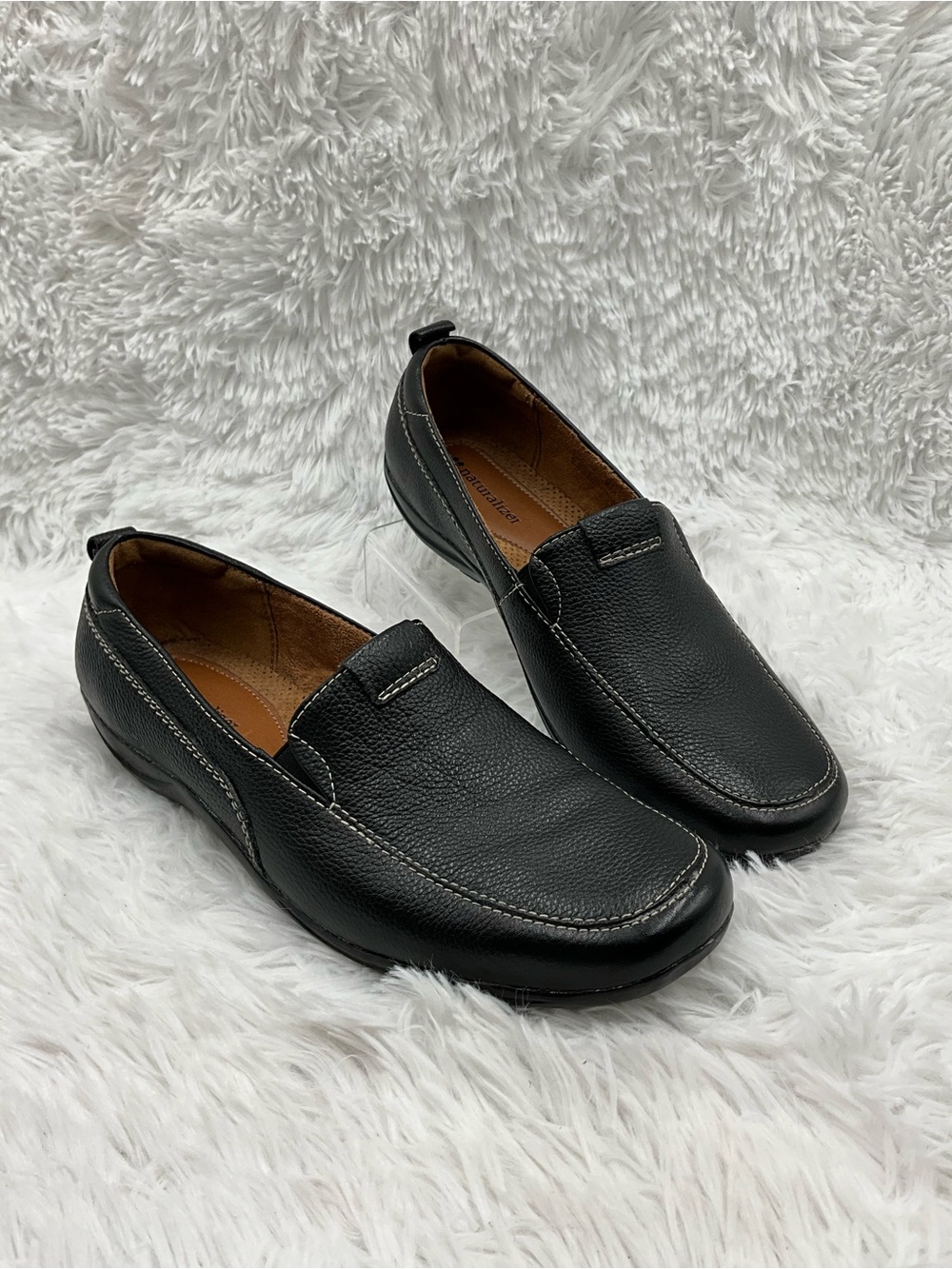 Naturalizer Loafers Size 8 Black Leather Slip-On Loafers Comfort Flats
